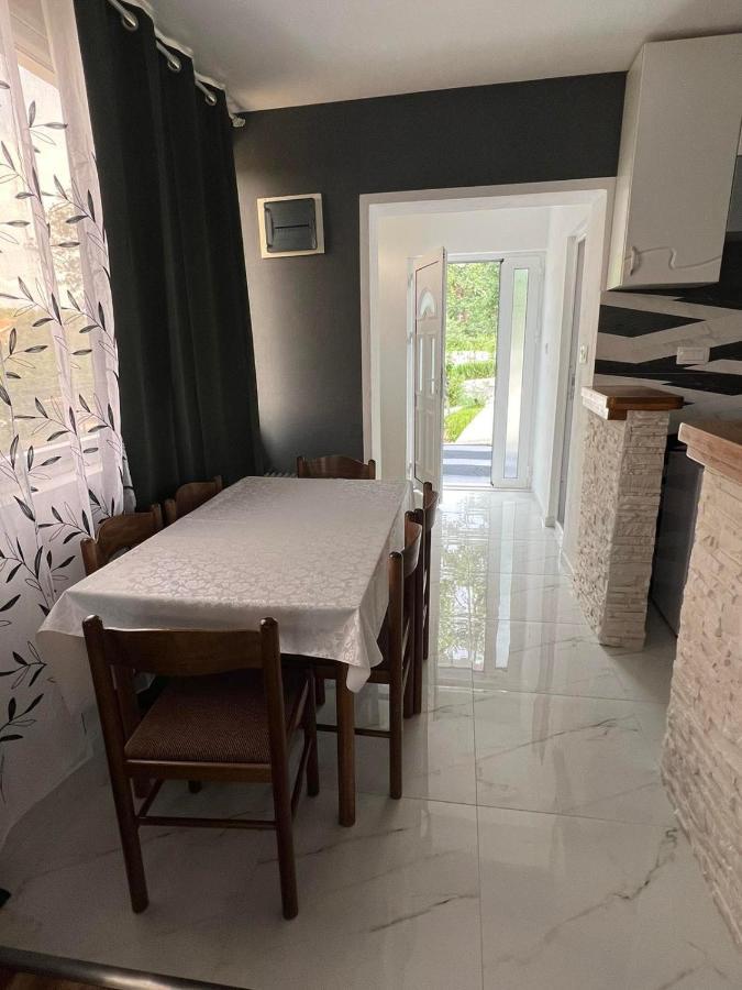 Apartman Glorija Cattaro Esterno foto